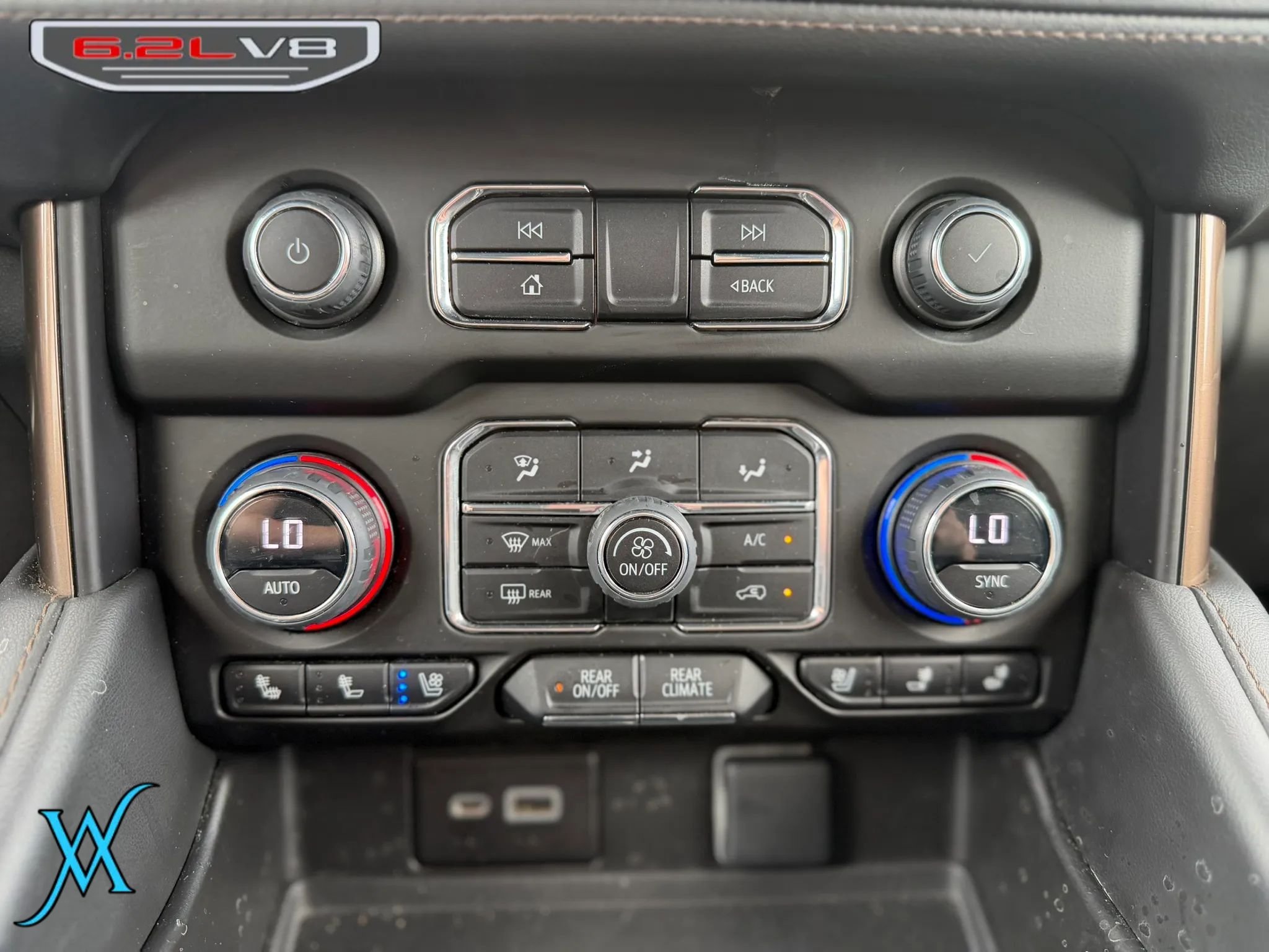 Used 2023 Chevrolet Tahoe High Country AWD/4WD image 34