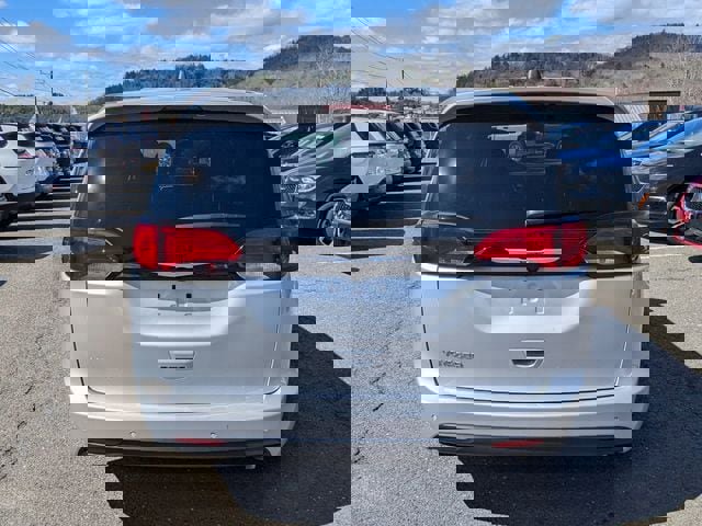 New 2026 Chrysler Voyager LX image 11