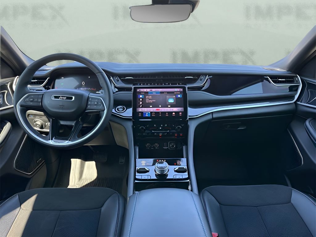 Used 2023 Jeep Grand Cherokee Trailhawk image 14