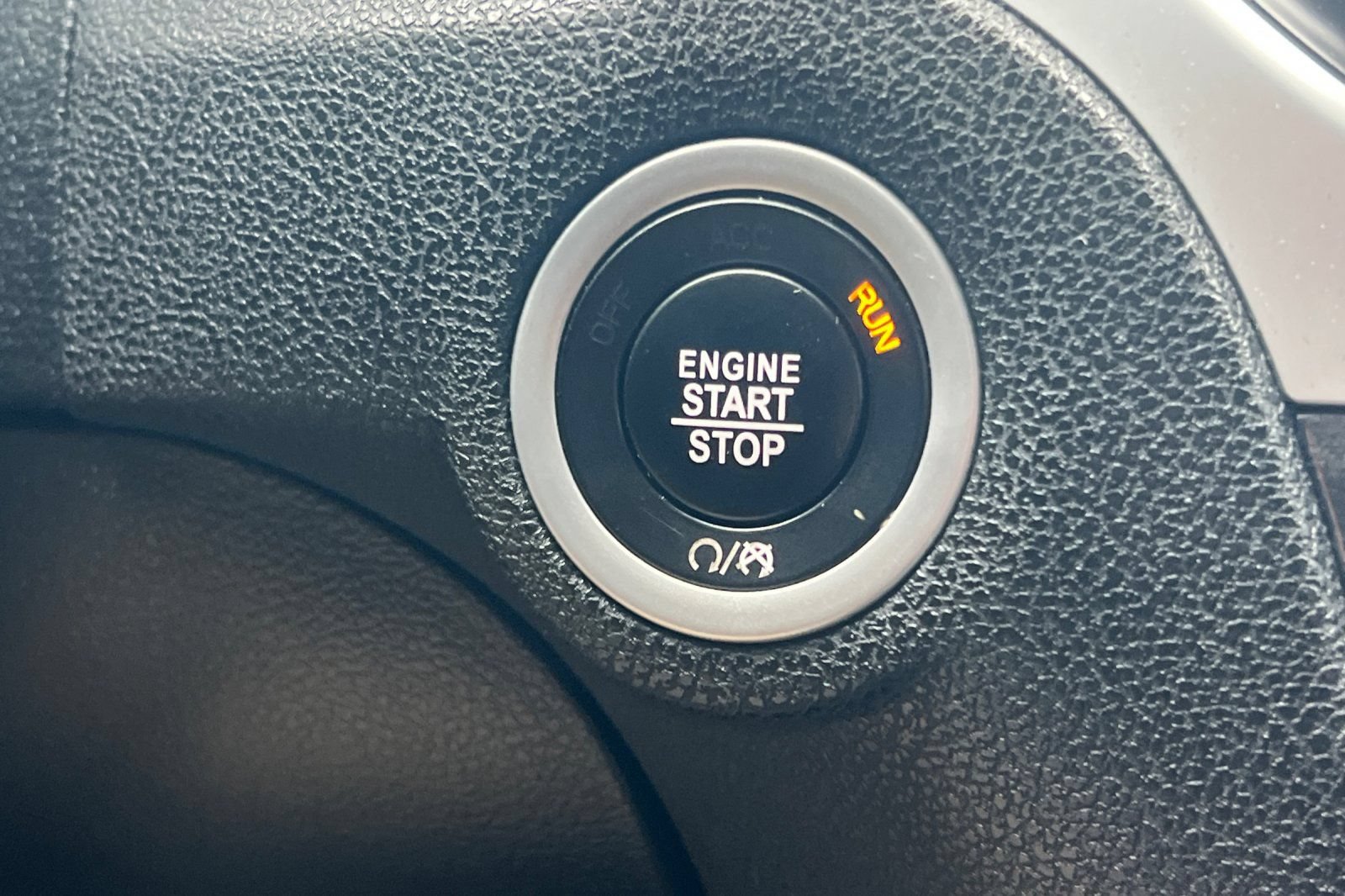 Used 2019 Chrysler 300 Touring RWD image 21