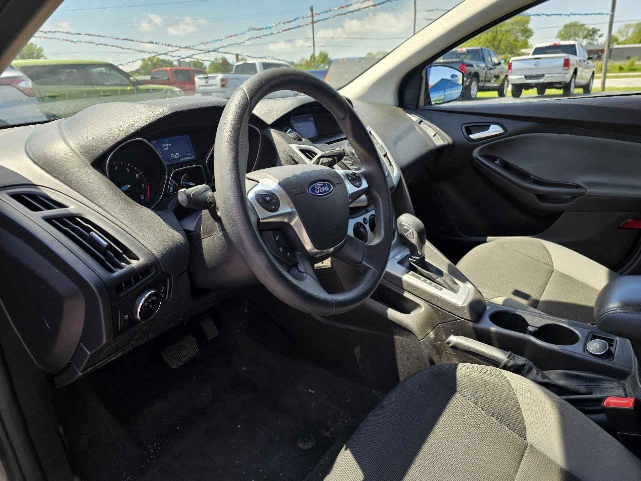 Used 2014 Ford Focus SE FWD image 6