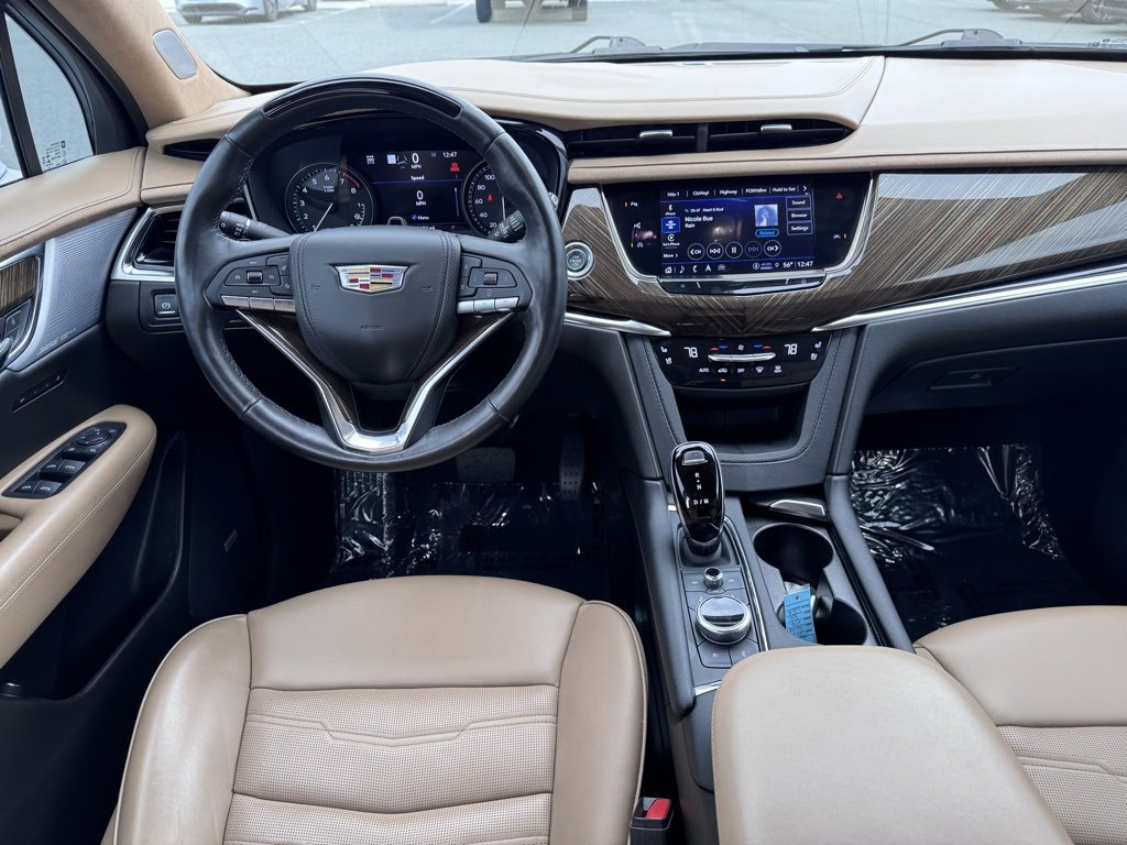 Used 2023 Cadillac XT6 Premium Luxury w/ Platinum Package image 9