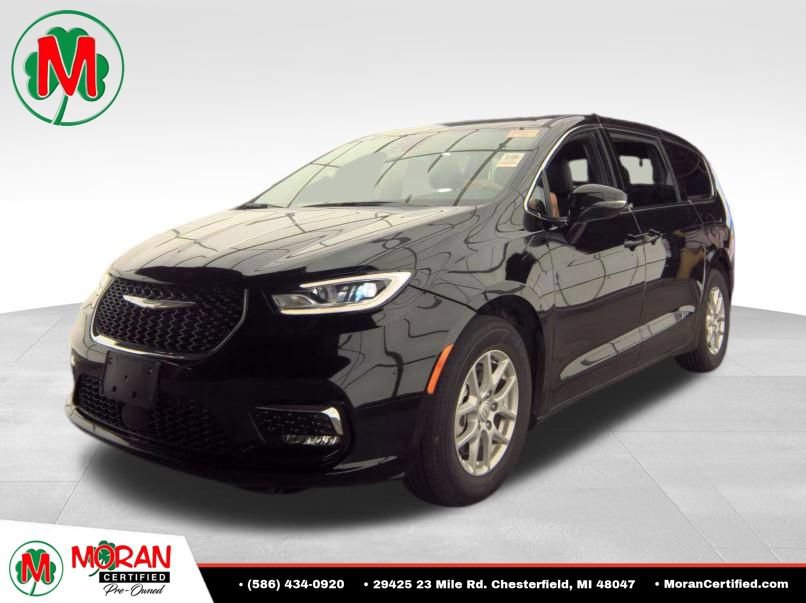 Used 2026 Chrysler Pacifica Select FWD image 1