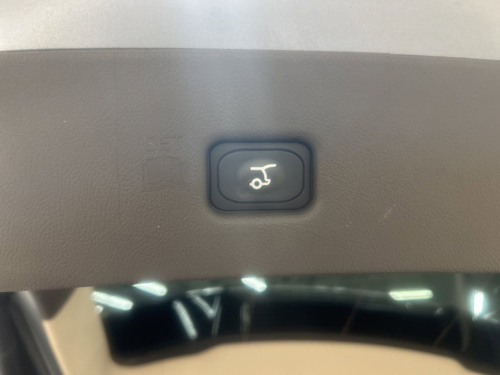 Certified 2022 Lincoln Nautilus Reserve image 34