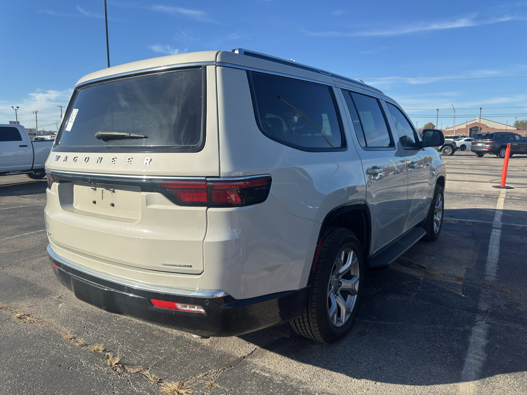 Used 2022 Jeep Wagoneer Series II image 2
