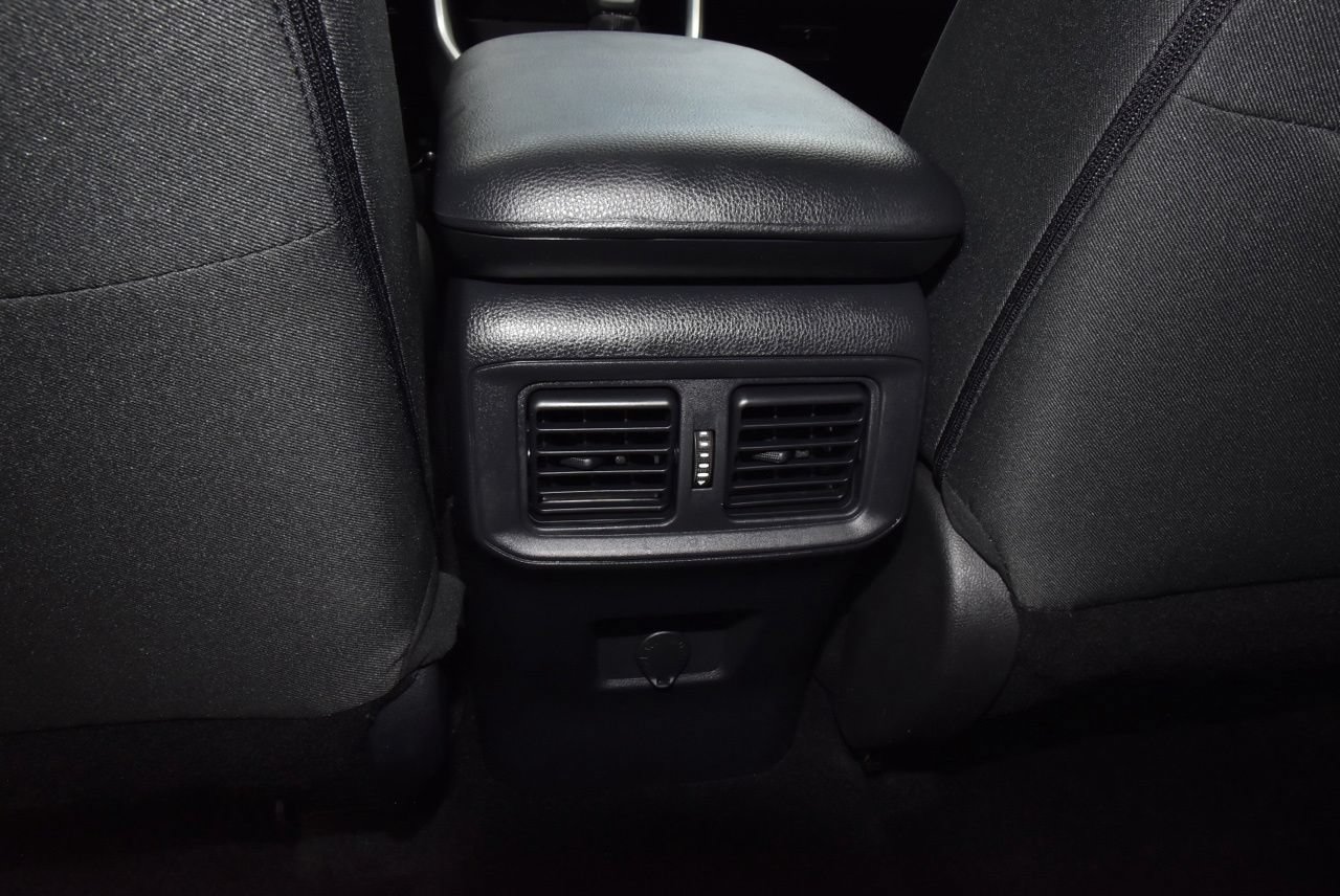 Used 2024 Toyota RAV4 LE FWD image 18