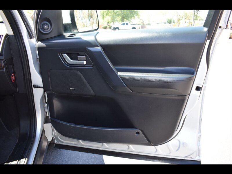 Used 2014 Land Rover LR2 AWD/4WD image 34
