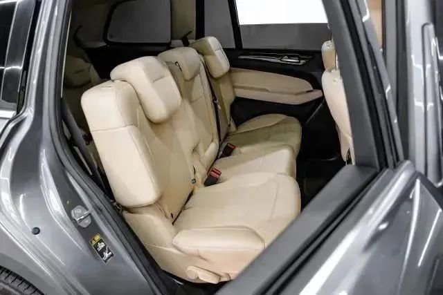 Used 2018 Mercedes-Benz GLS 450 4MATIC w/ Premium Package image 46