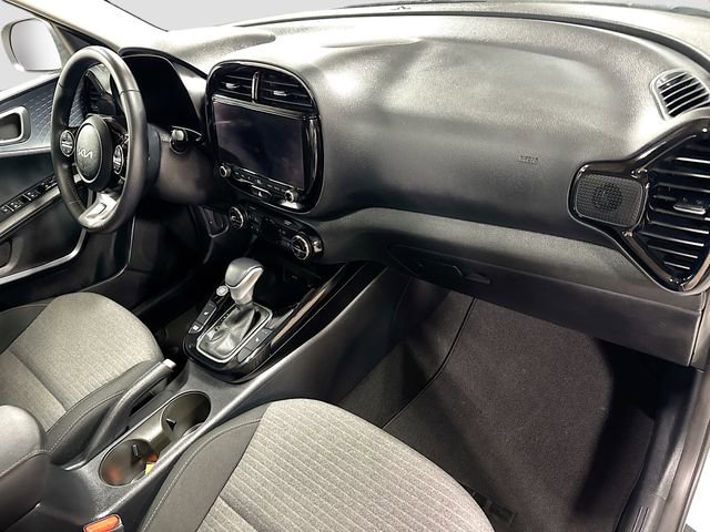Used 2023 Kia Soul EX image 30