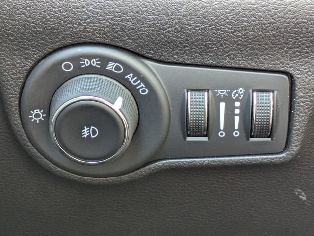 Used 2024 Jeep Compass Limited image 26