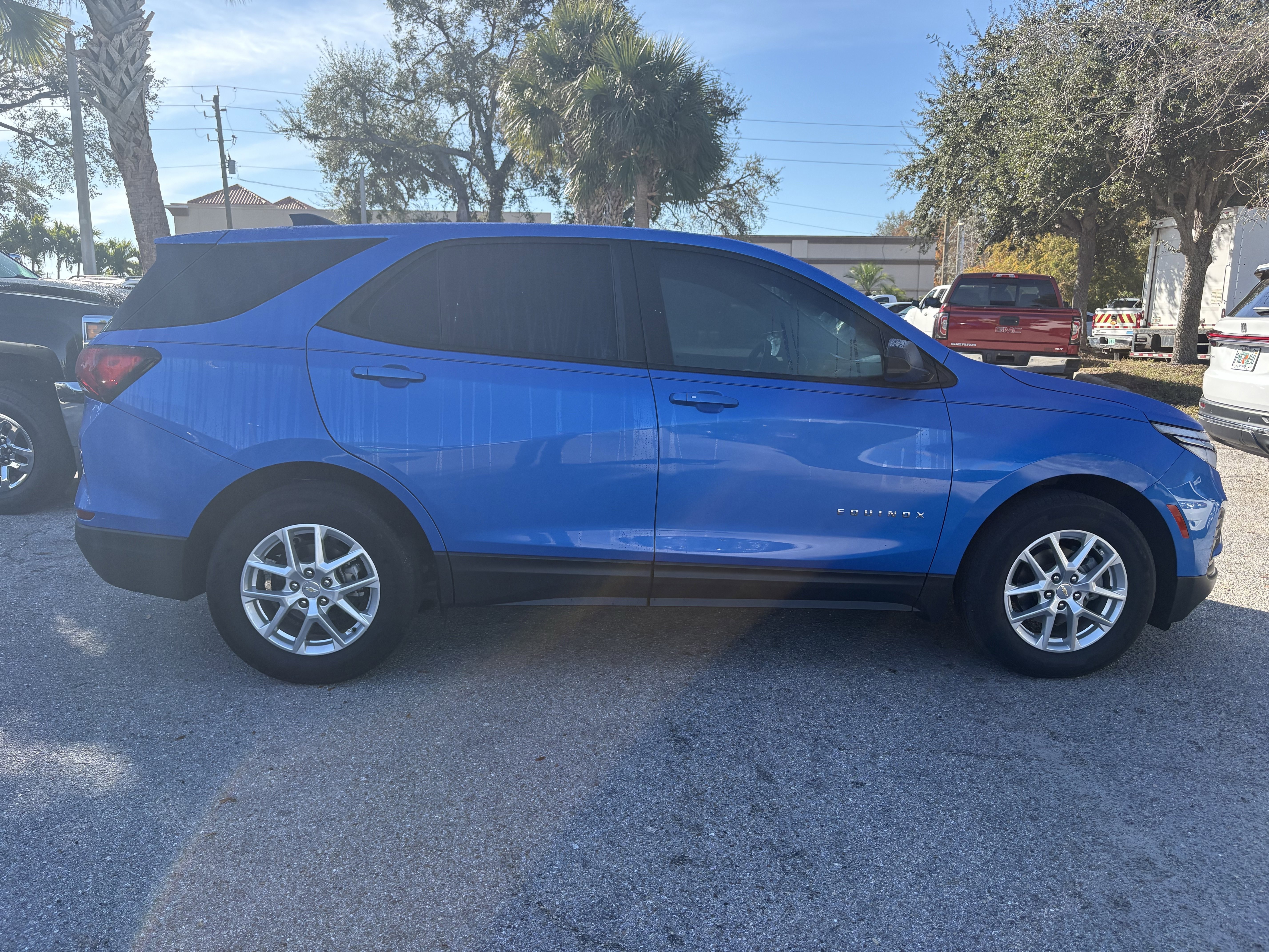 Used 2024 Chevrolet Equinox LS w/ Driver Confidence II Package image 8