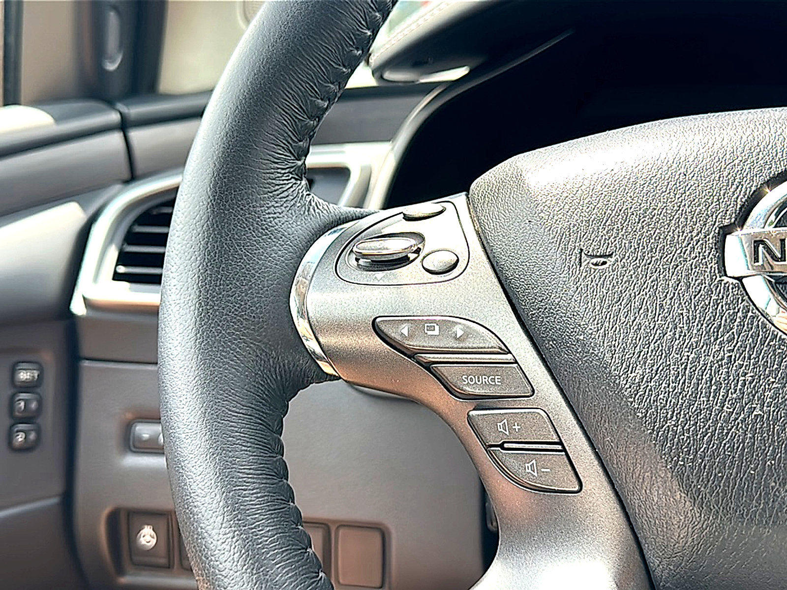 Used 2019 Nissan Murano Platinum w/ Cargo Package FWD image 30