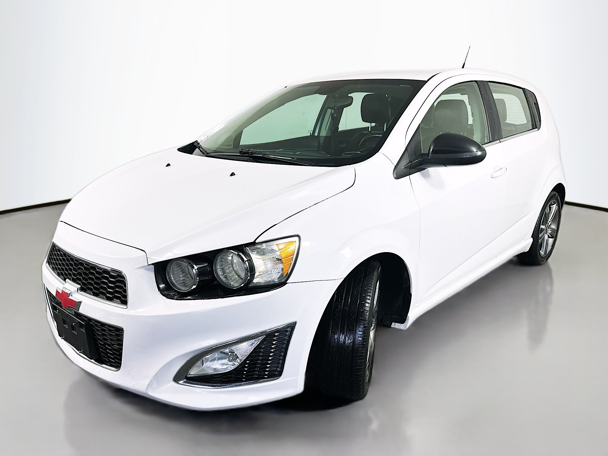 Used 2013 Chevrolet Sonic RS FWD image 3