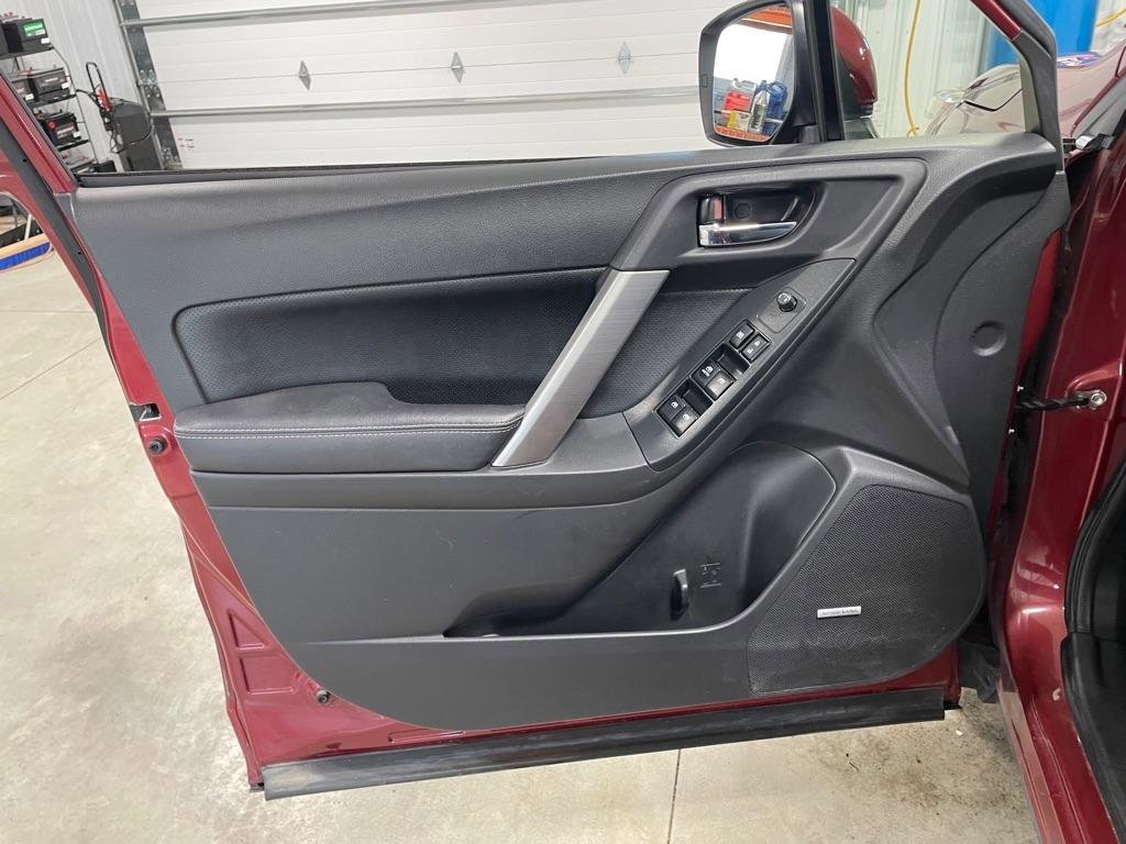 Used 2015 Subaru Forester 2.0XT Touring w/ Eyesight & Navigation System image 13