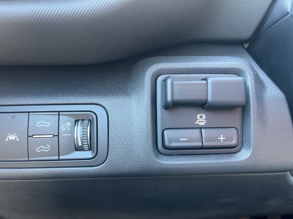 New 2025 Chevrolet Silverado EV LT image 19