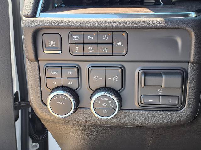 New 2026 Chevrolet Tahoe Premier AWD/4WD image 16
