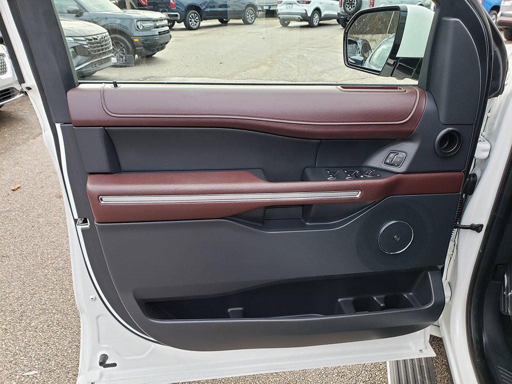 Certified 2022 Ford Expedition Limited image 10