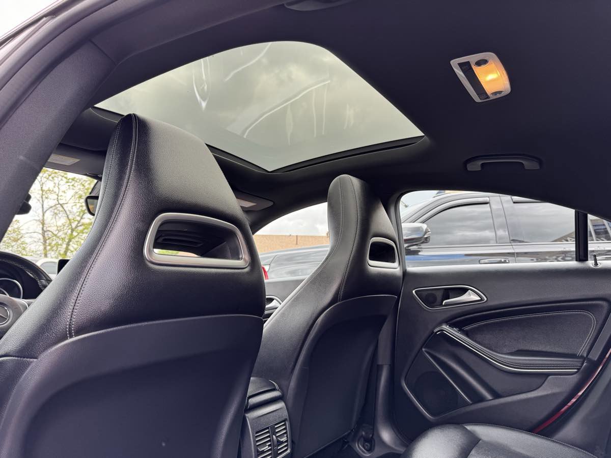 Used 2017 Mercedes-Benz CLA 250 image 39
