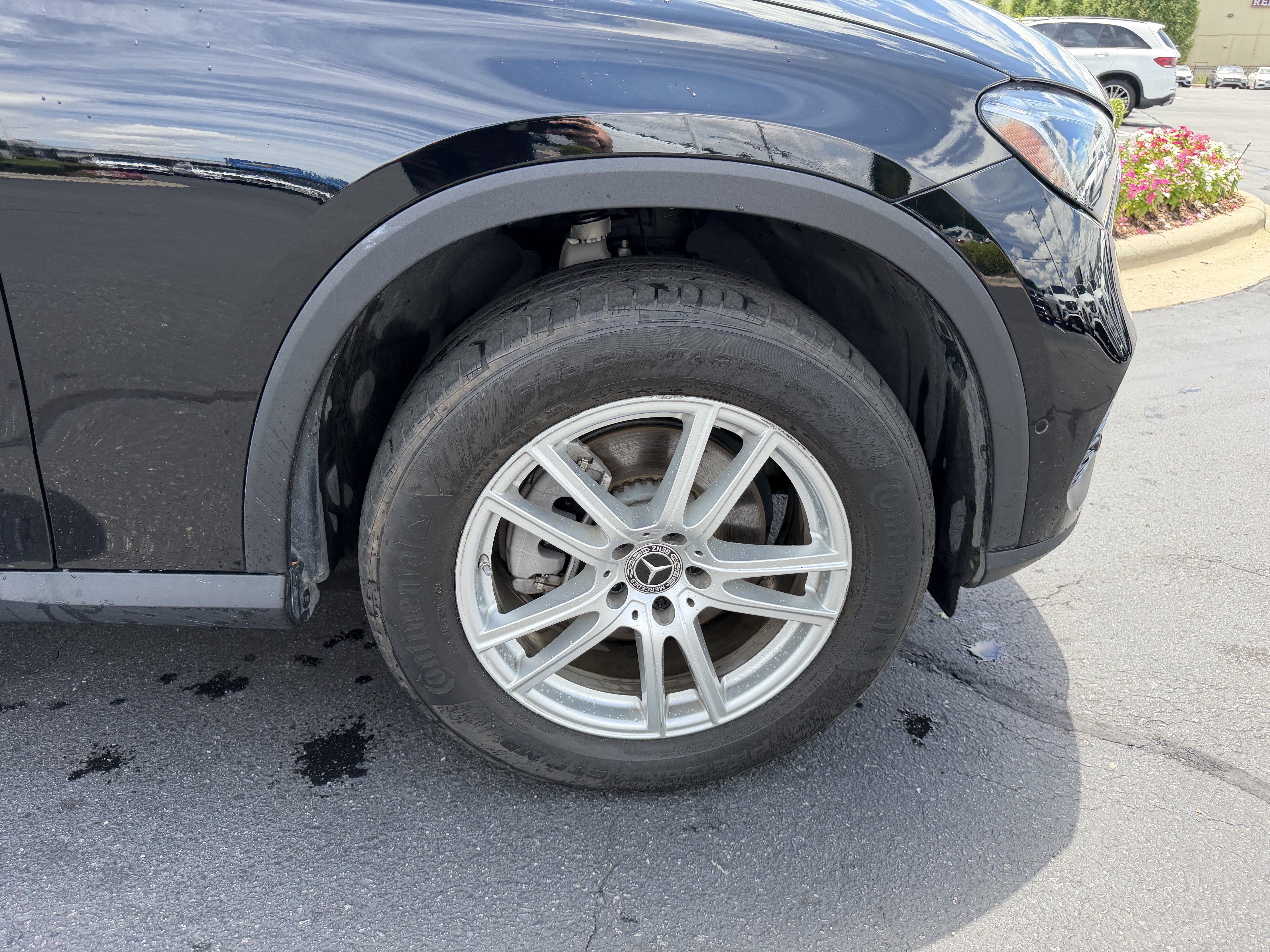 Certified 2023 Mercedes-Benz GLC 300 4MATIC w/ Exclusive Trim Package image 17