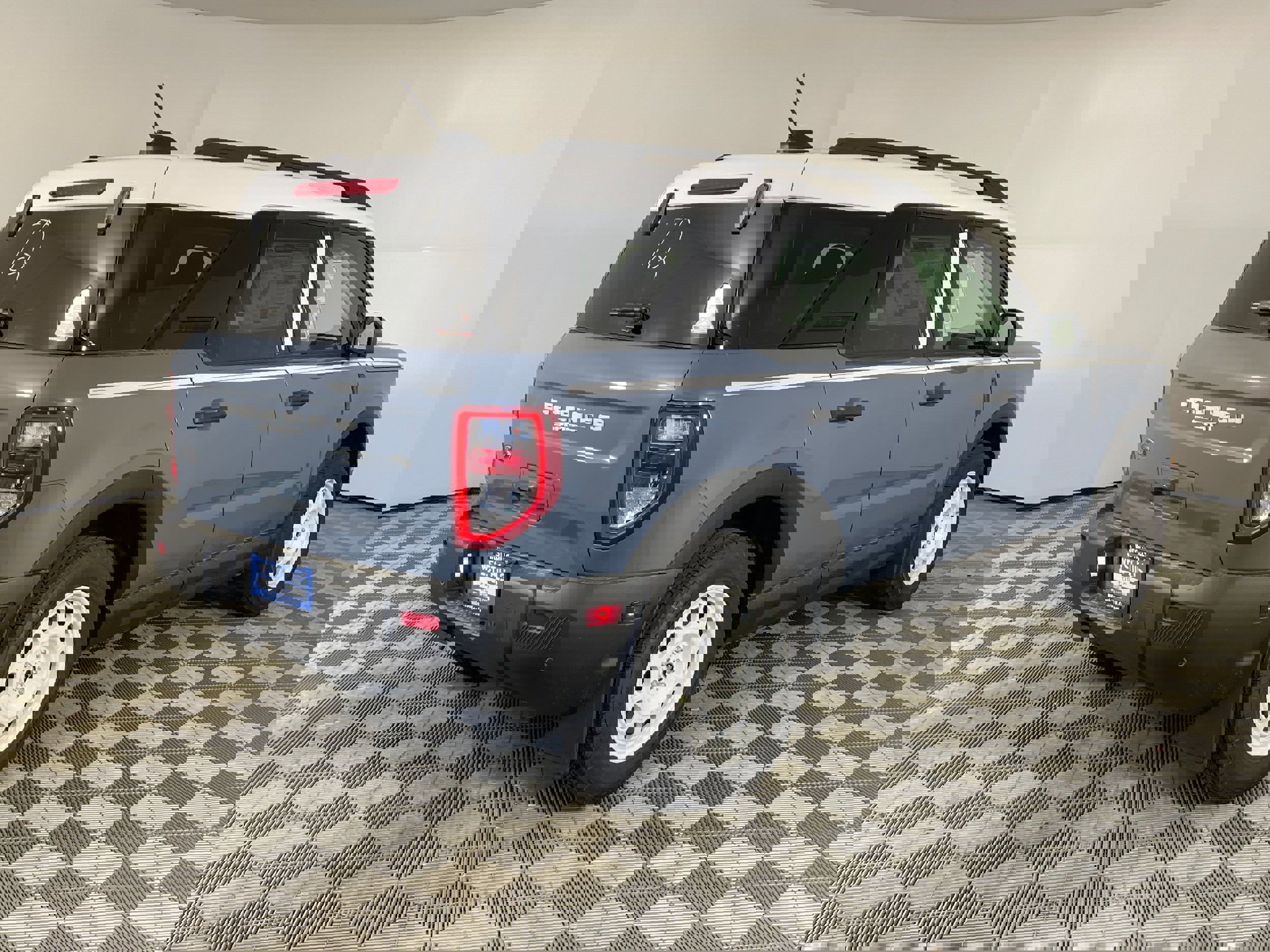 New 2025 Ford Bronco Sport Heritage w/ Convenience Package image 6