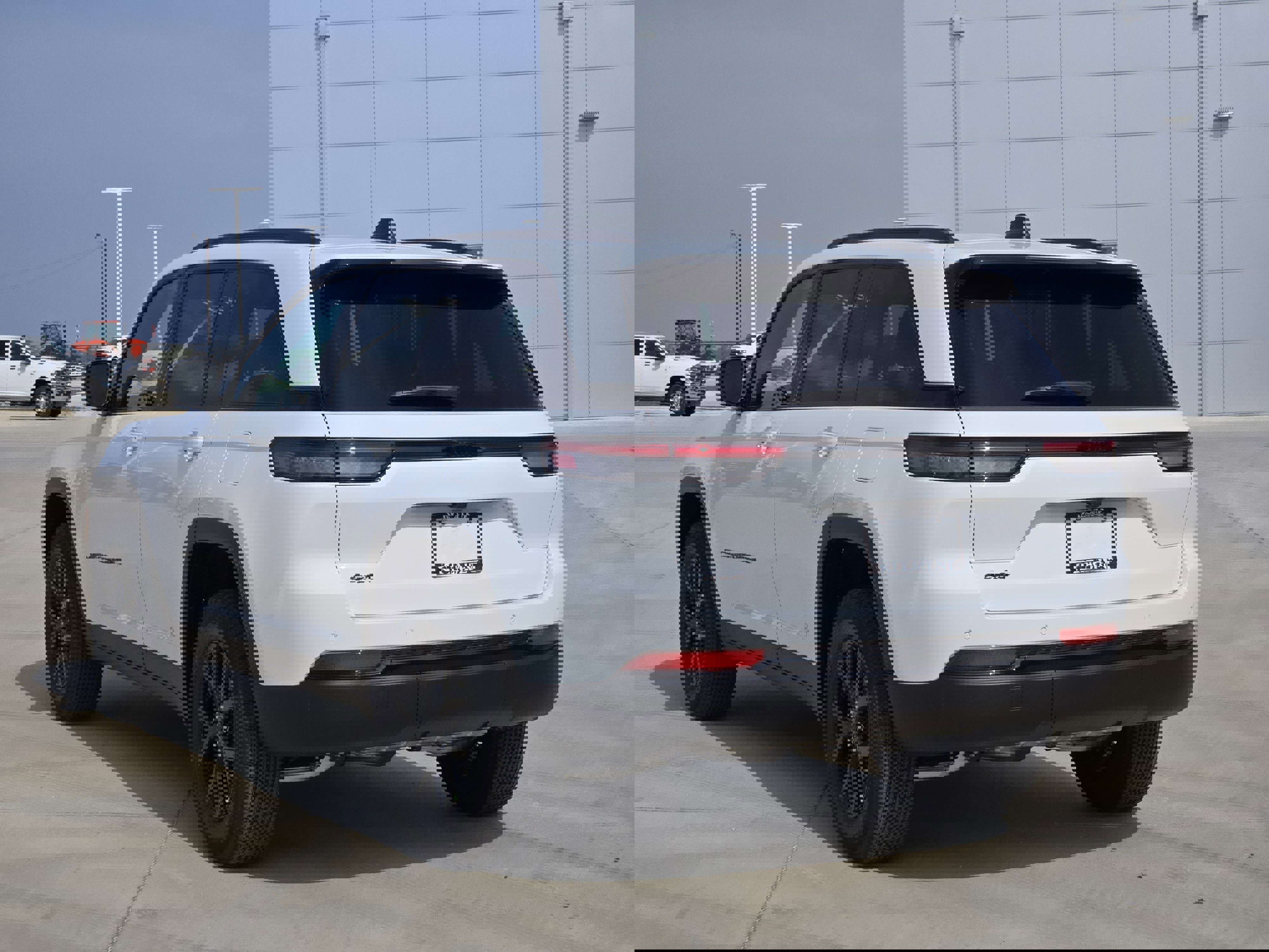 New 2025 Jeep Grand Cherokee Altitude image 4