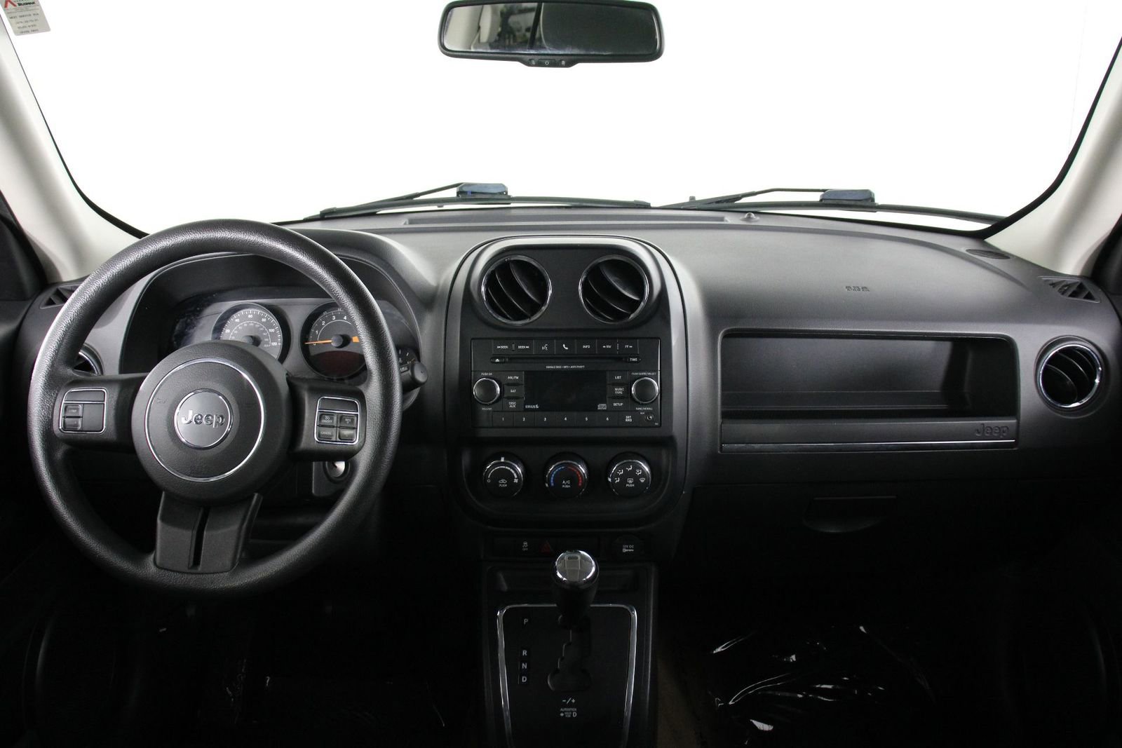 Used 2016 Jeep Patriot Sport w/ Power Value Group FWD image 7