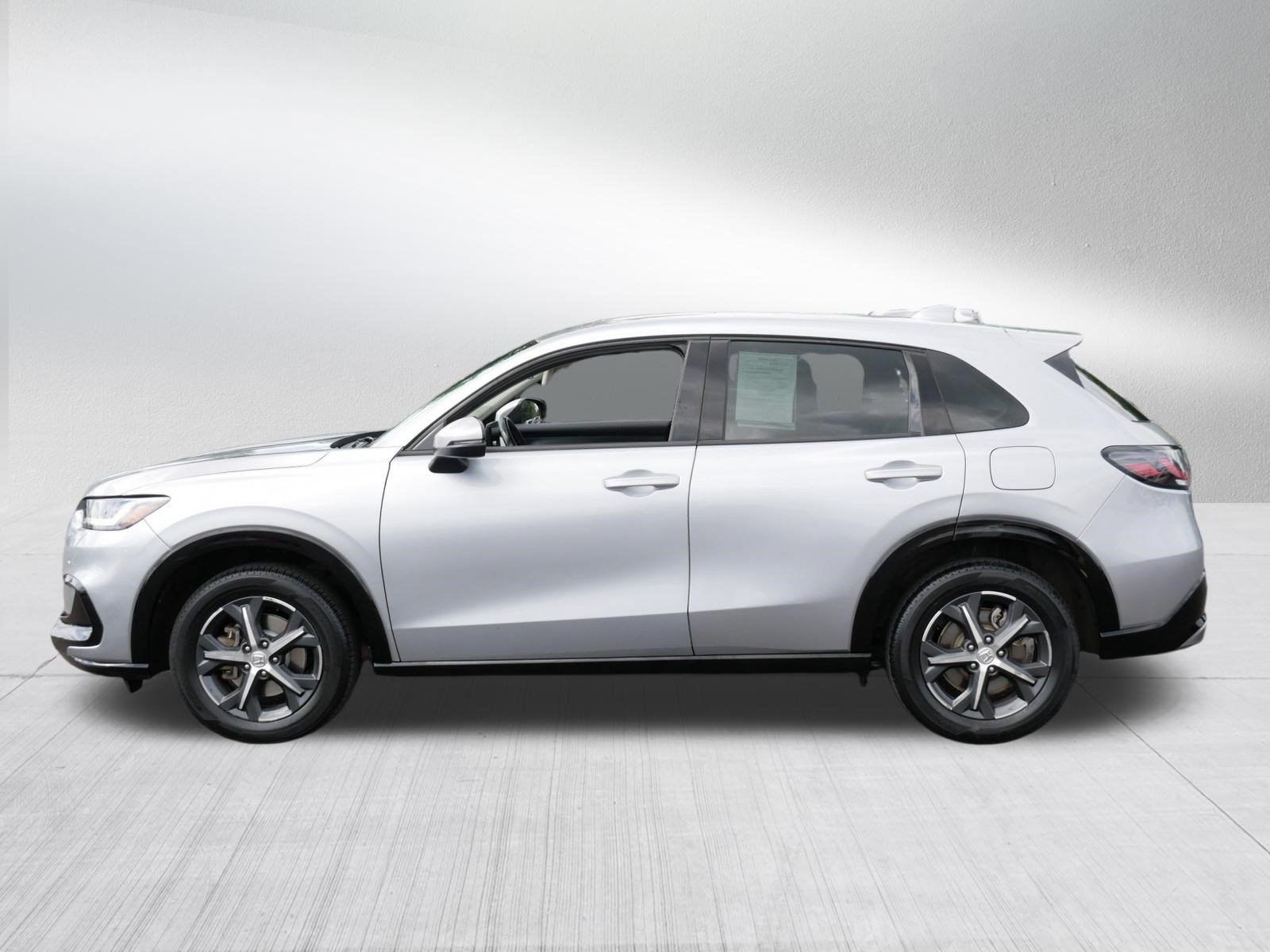 Used 2025 Honda HR-V EX-L image 4
