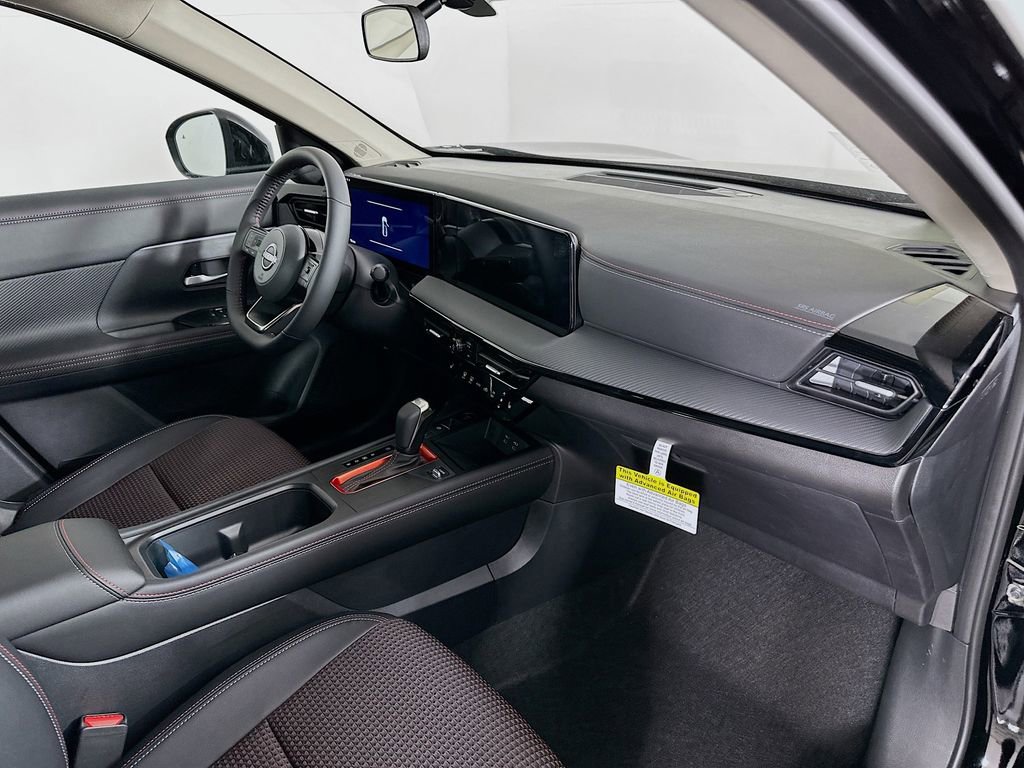 New 2026 Nissan Kicks SR w/ Cold Weather Package image 35
