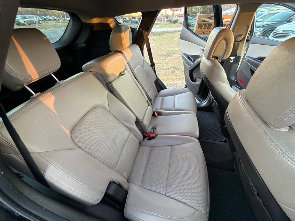 Used 2017 Hyundai Santa Fe Sport image 30