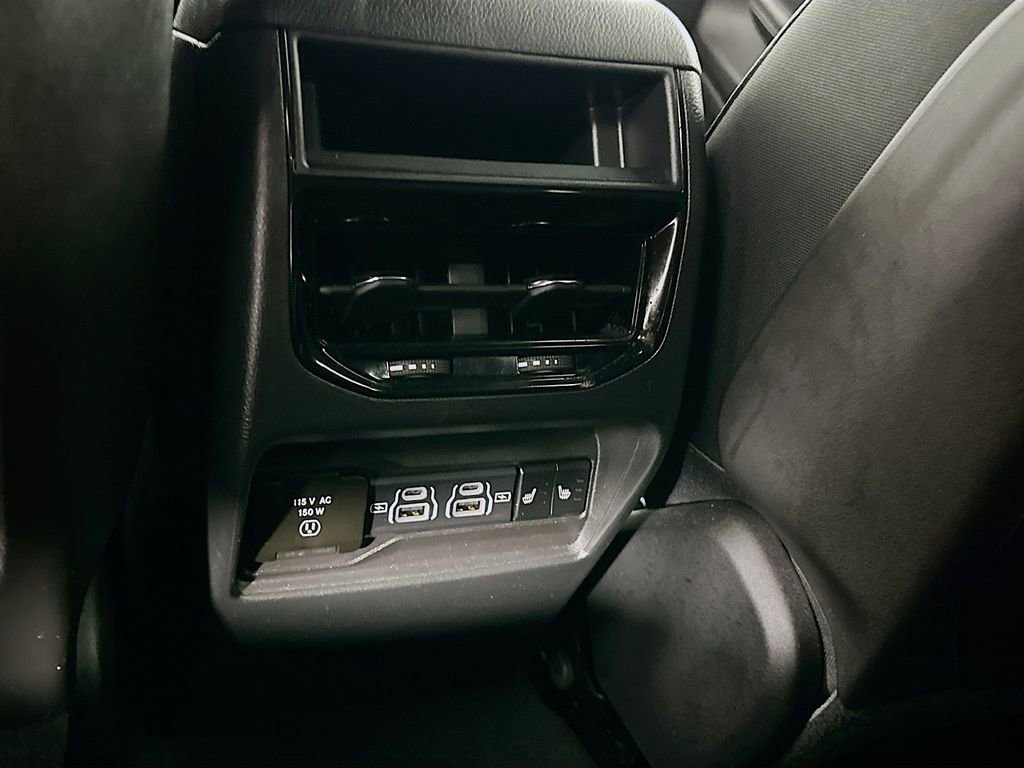 Certified 2024 Jeep Grand Cherokee Limited image 36