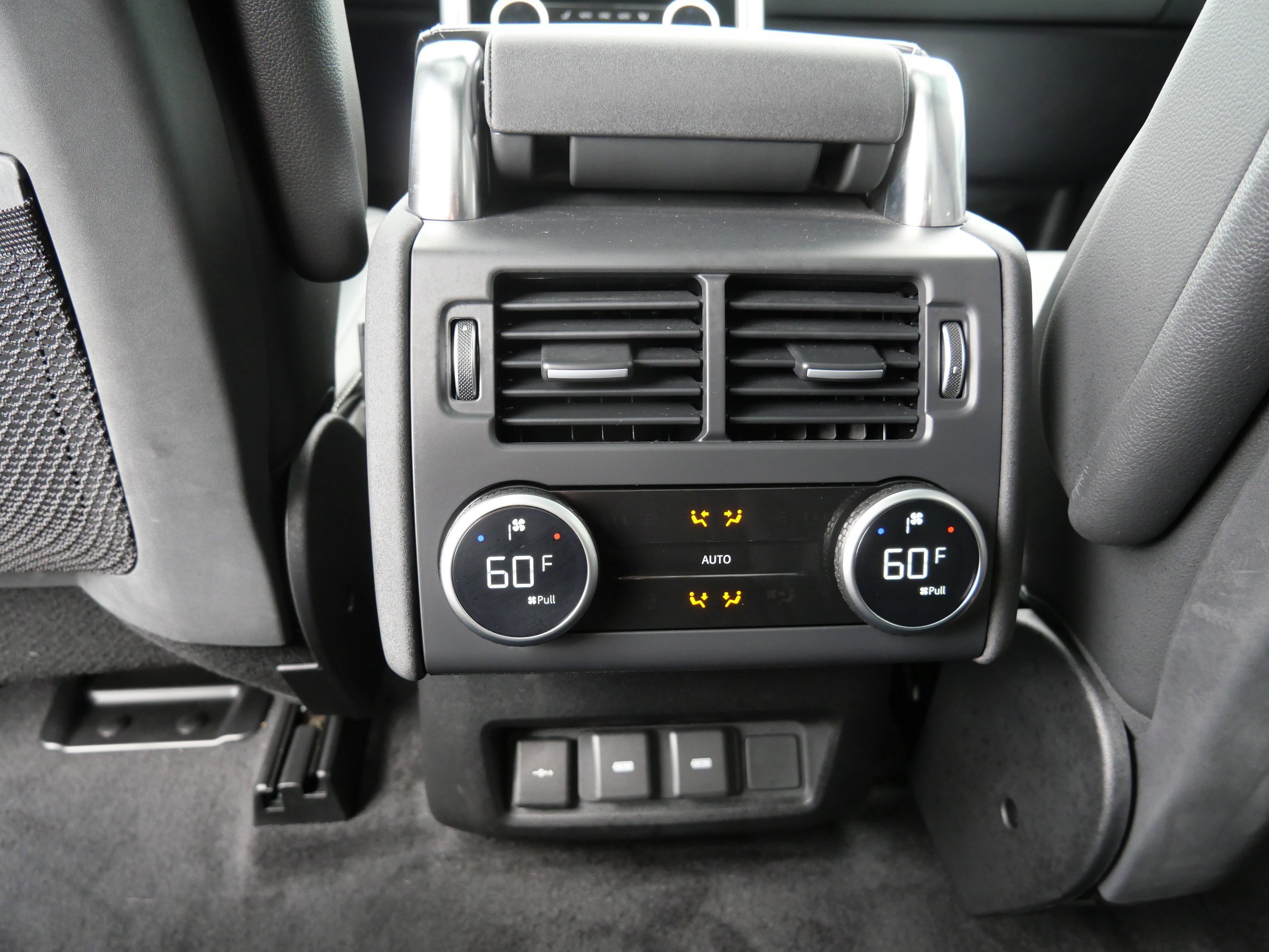 Used 2023 Land Rover Discovery S R-Dynamic AWD/4WD image 19