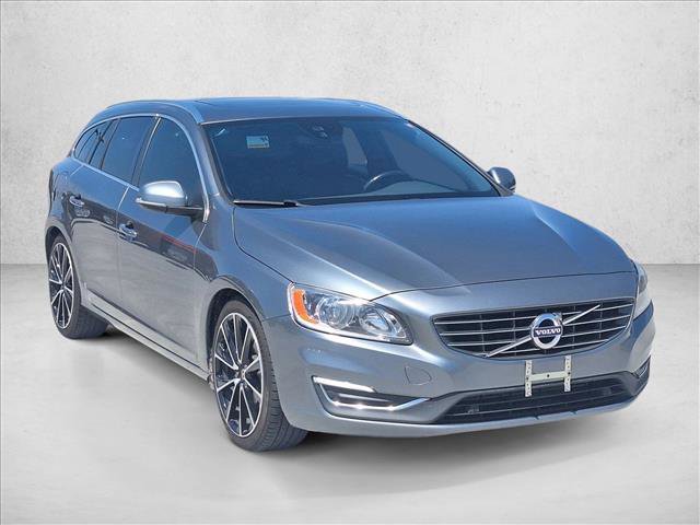 Used 2017 Volvo V60 T5 Premier w/ Convenience Package FWD image 3