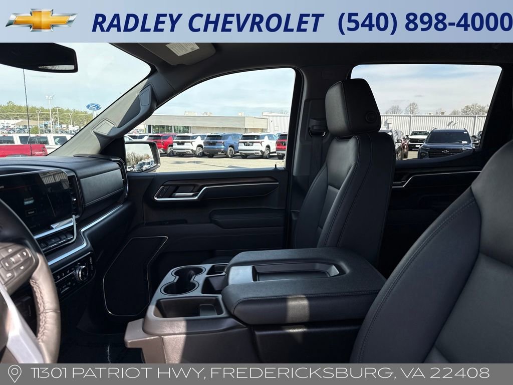 Certified 2026 GMC Sierra 1500 SLT image 3