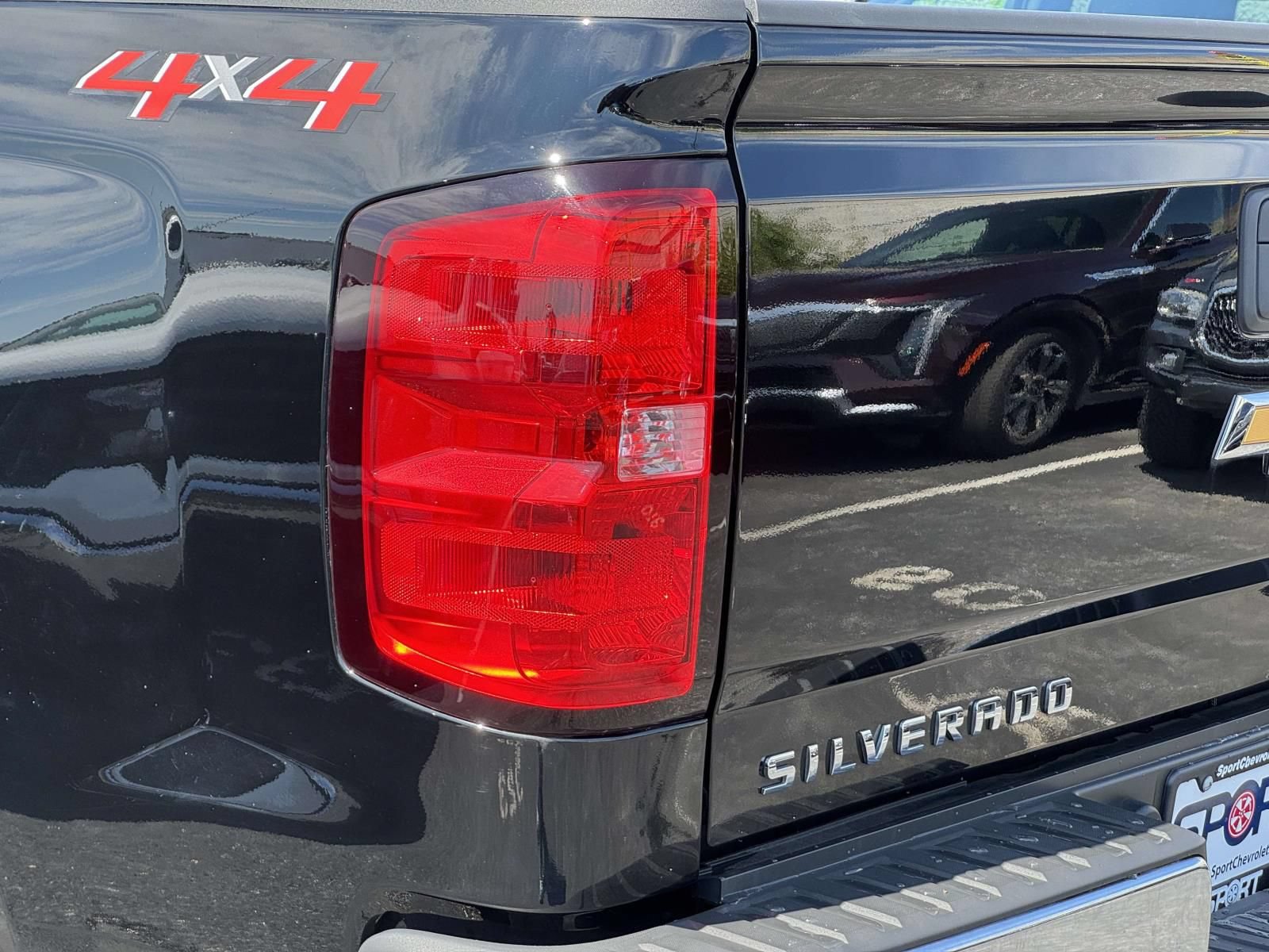 Used 2018 Chevrolet Silverado 1500 LT AWD/4WD image 28