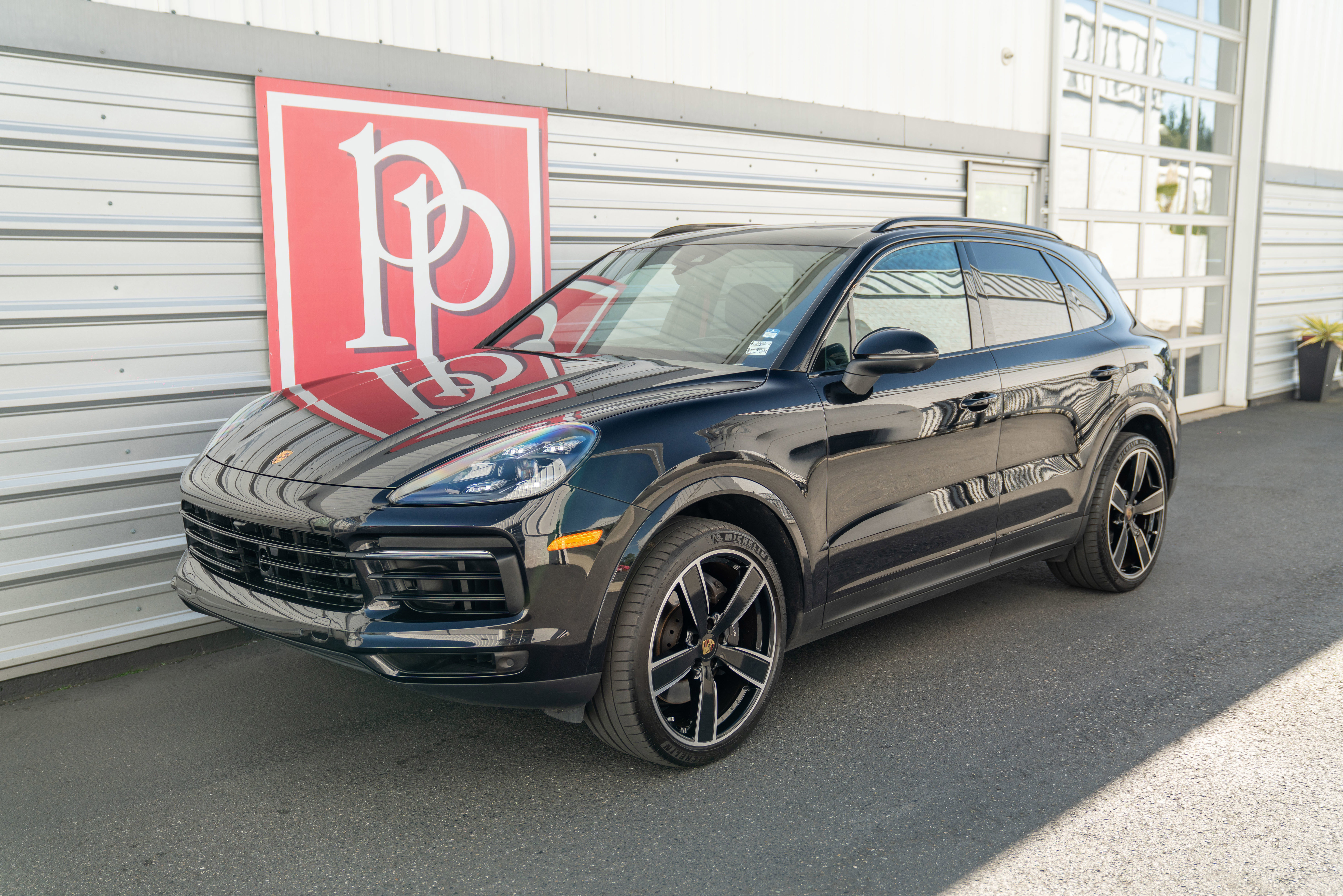 Used 2022 Porsche Cayenne AWD/4WD image 39