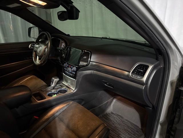 Used 2019 Jeep Grand Cherokee Altitude AWD/4WD image 36