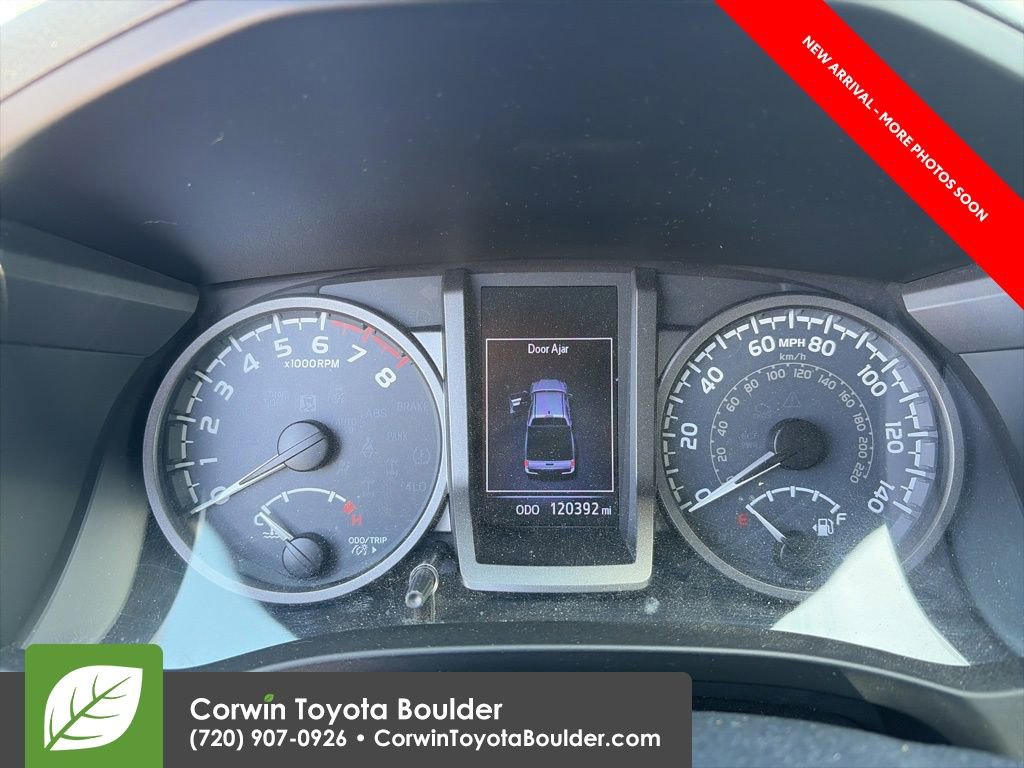 Used 2017 Toyota Tacoma TRD Off-Road w/ Tow Package (A/T) AWD/4WD image 9