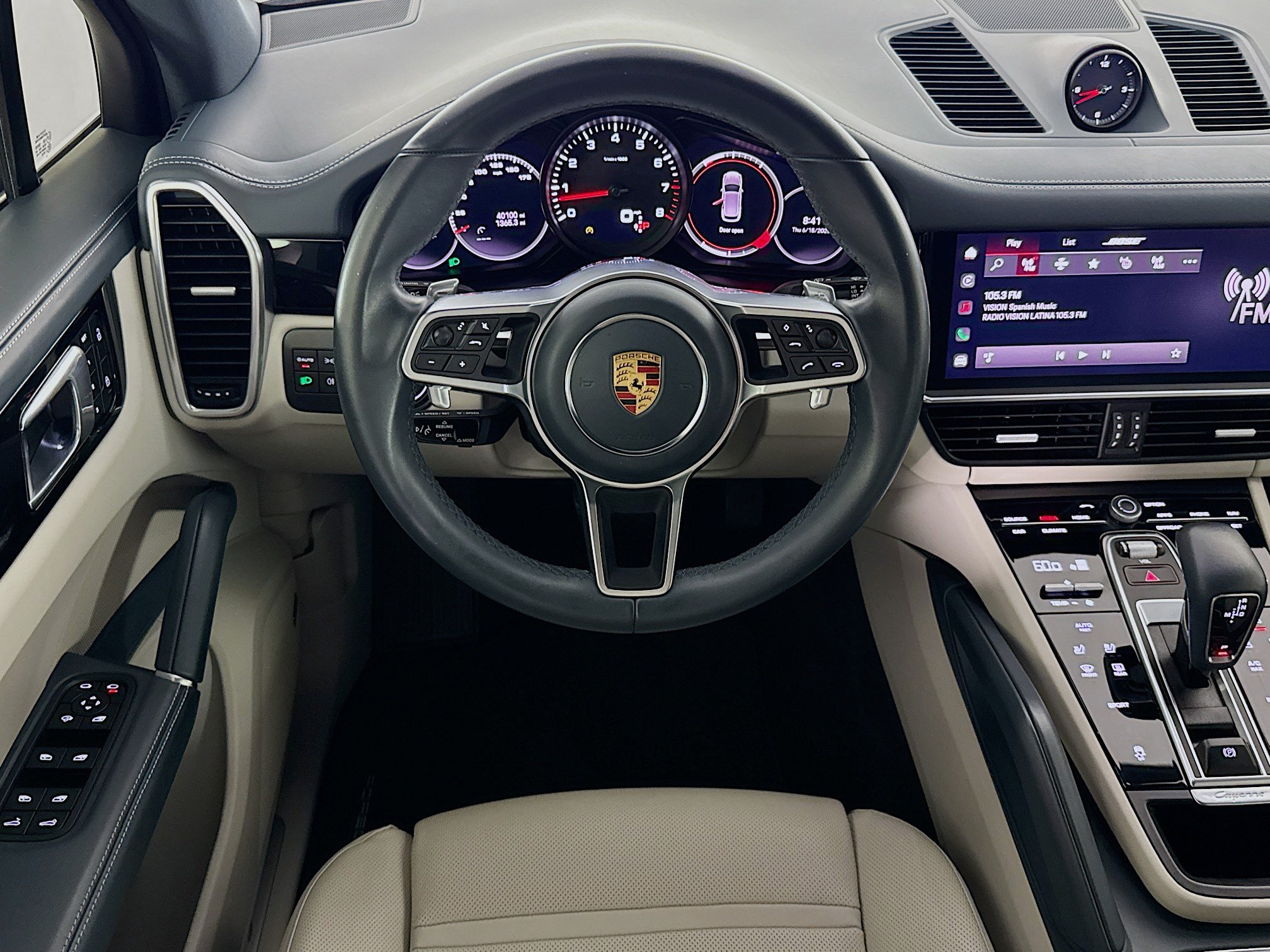 Used 2022 Porsche Cayenne AWD/4WD image 15