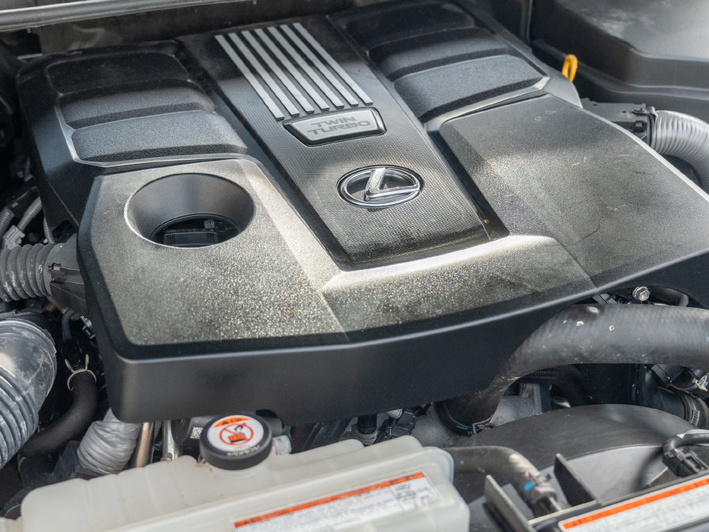 Used 2024 Lexus LX 600 F Sport AWD/4WD image 37