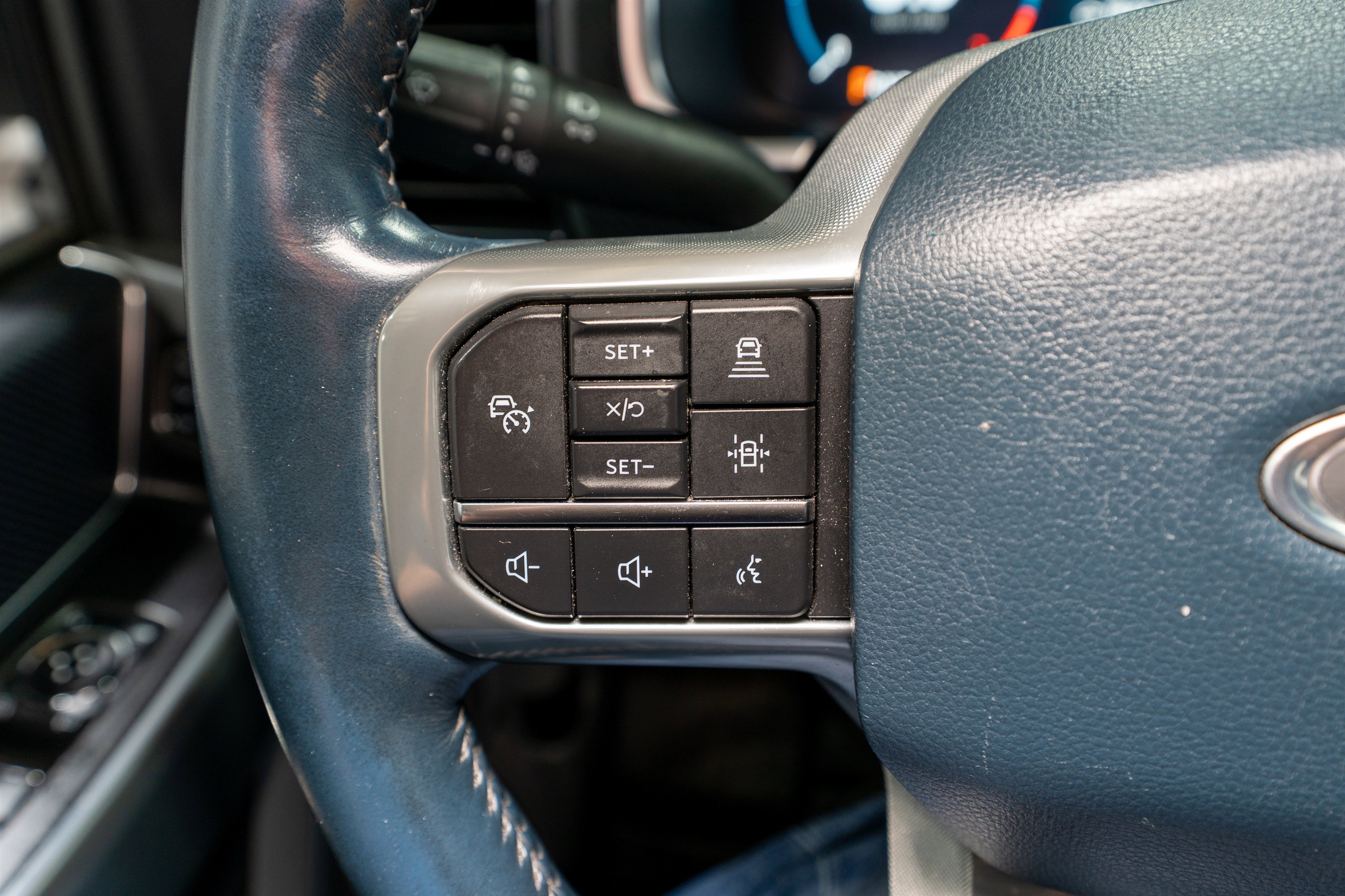 Used 2023 Ford F150 Limited AWD/4WD image 38