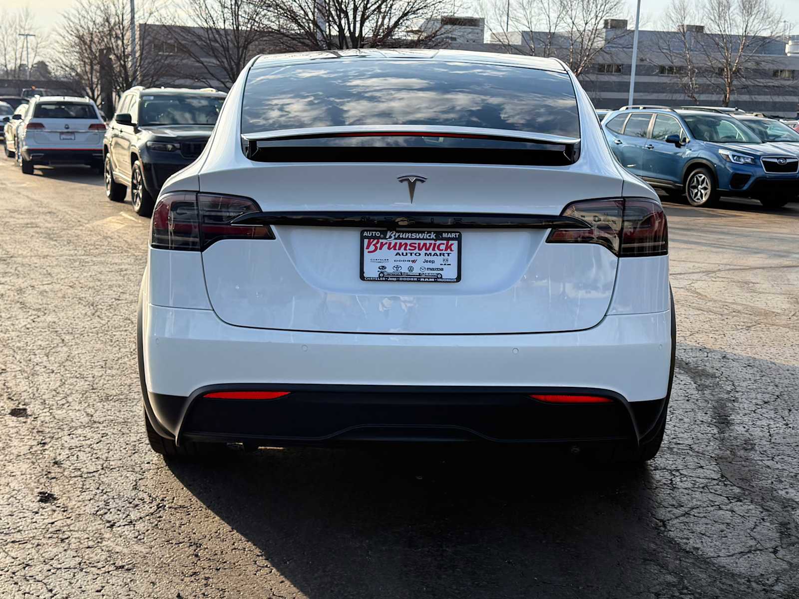 Used 2022 Tesla Model X image 5