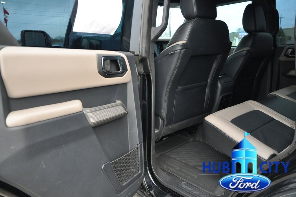 Used 2023 Ford Bronco Wildtrak image 13