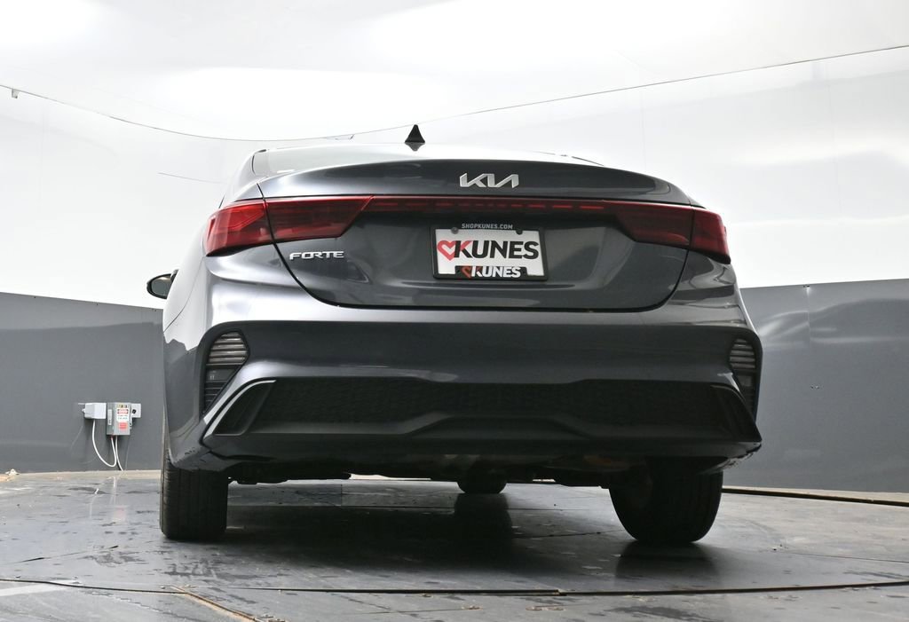 Used 2022 Kia Forte LXS w/ LXS Technology Package FWD image 31