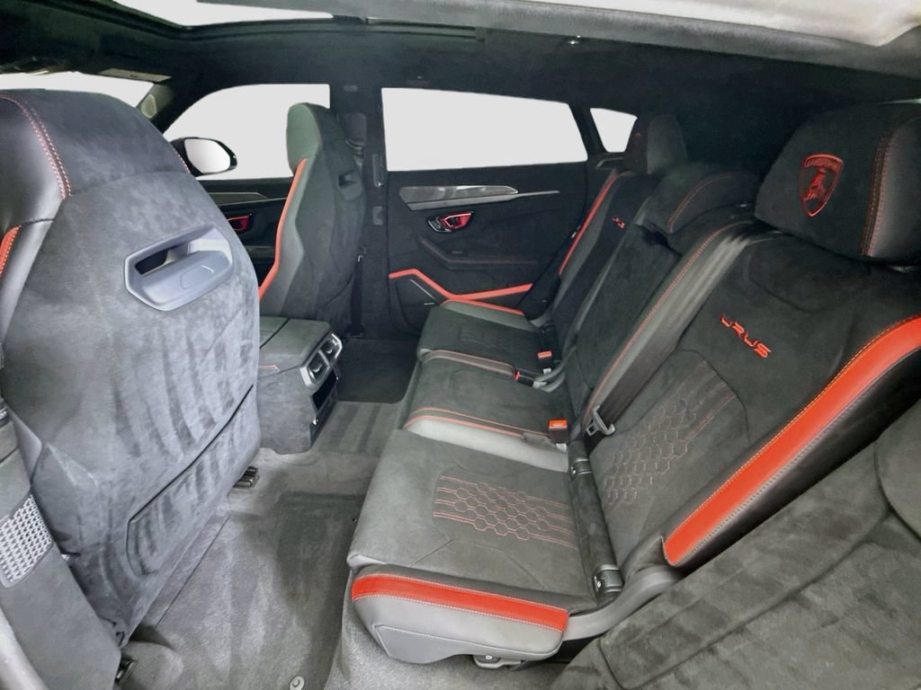Used 2023 Lamborghini Urus Performante AWD/4WD image 20