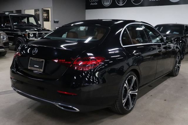 Used 2022 Mercedes-Benz C 300 Sedan image 5