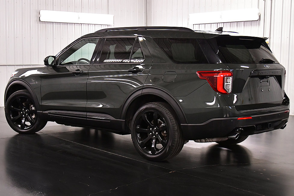 Used 2023 Ford Explorer ST-Line w/ Class IV Trailer Tow Package AWD/4WD image 5