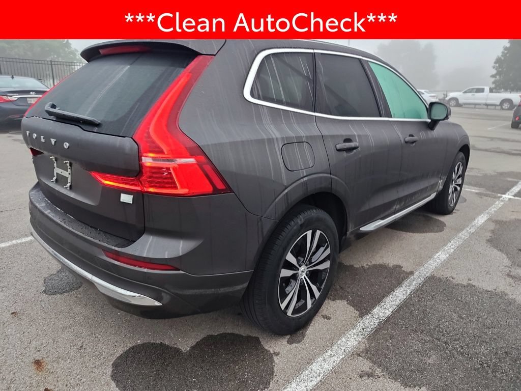 Used 2023 Volvo XC60 T8 Core AWD/4WD image 4