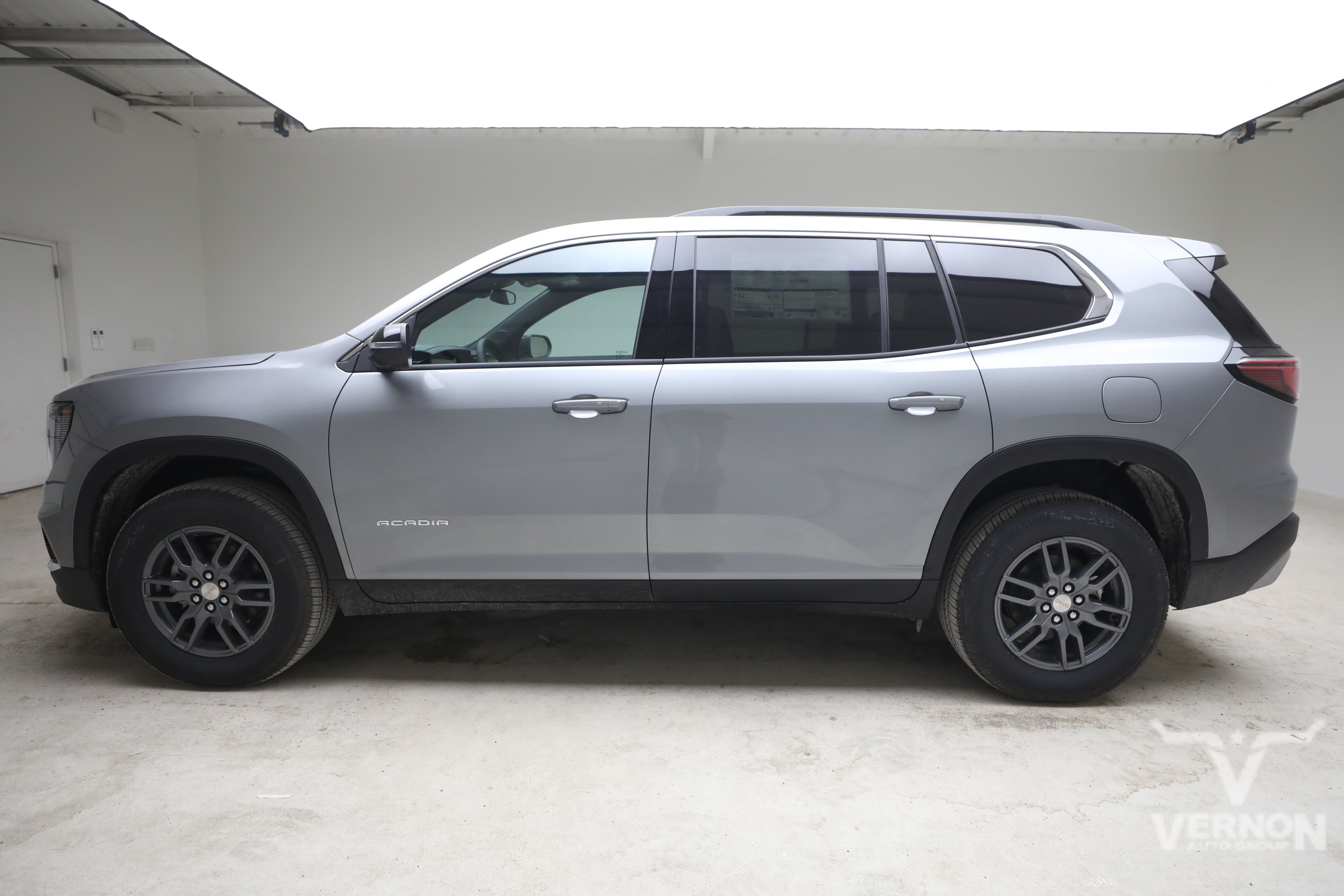 New 2027 GMC Acadia Elevation FWD image 2
