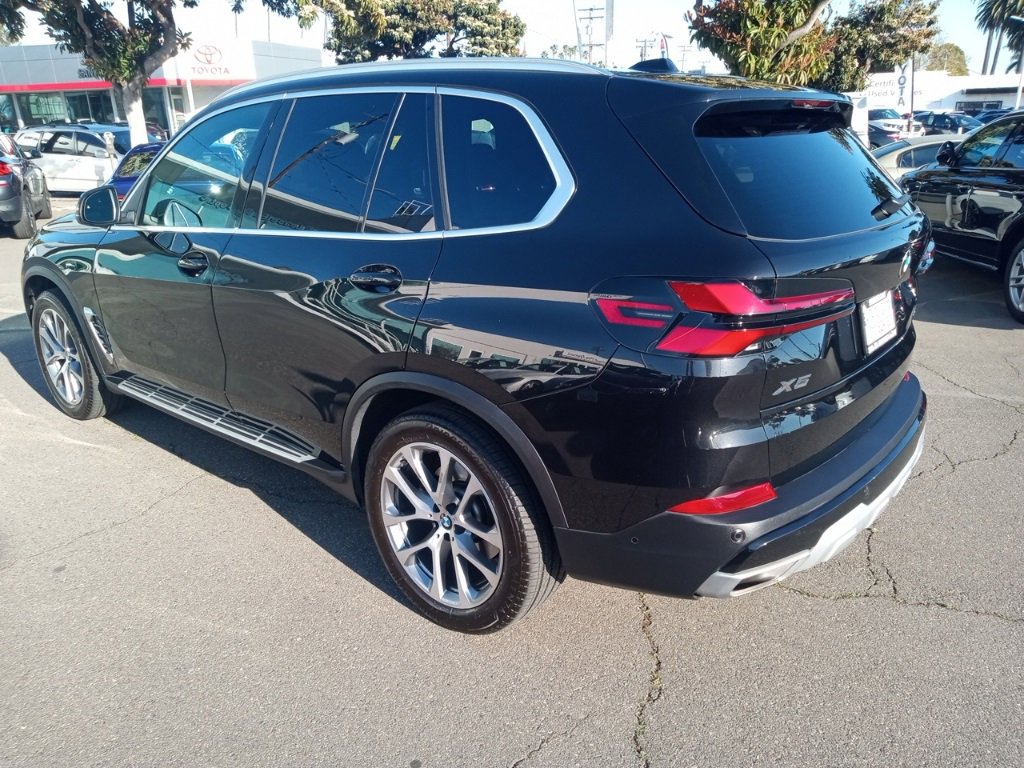 Used 2025 BMW X5 sDrive40i image 5