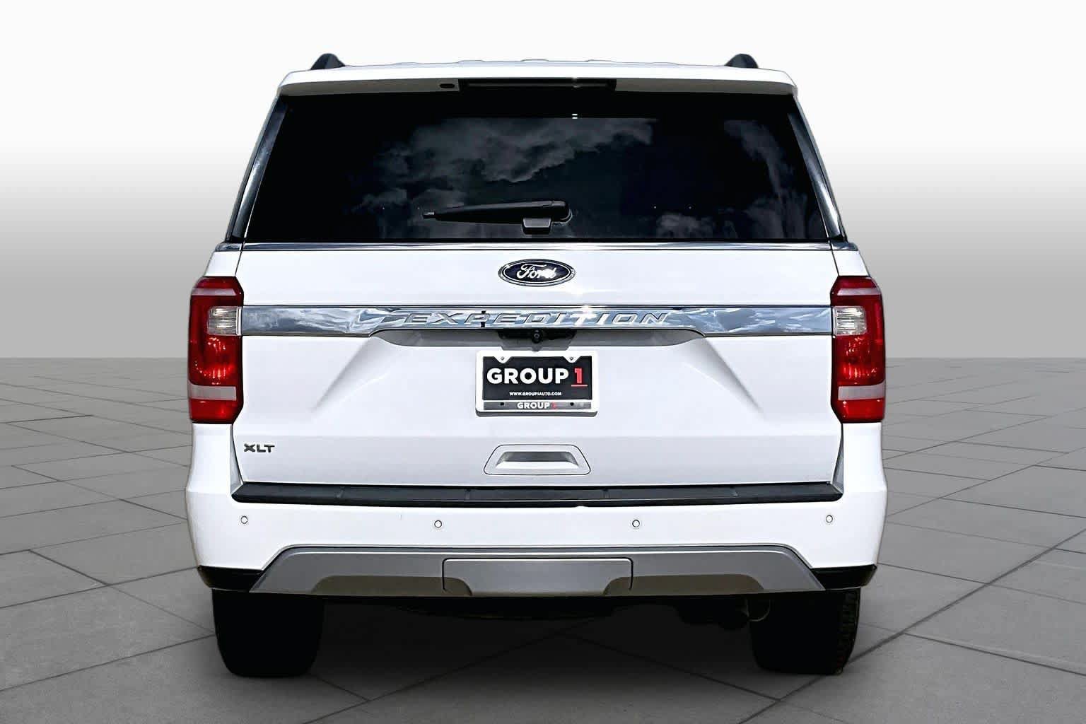 Used 2019 Ford Expedition XLT w/ Equipment Group 202A RWD image 5